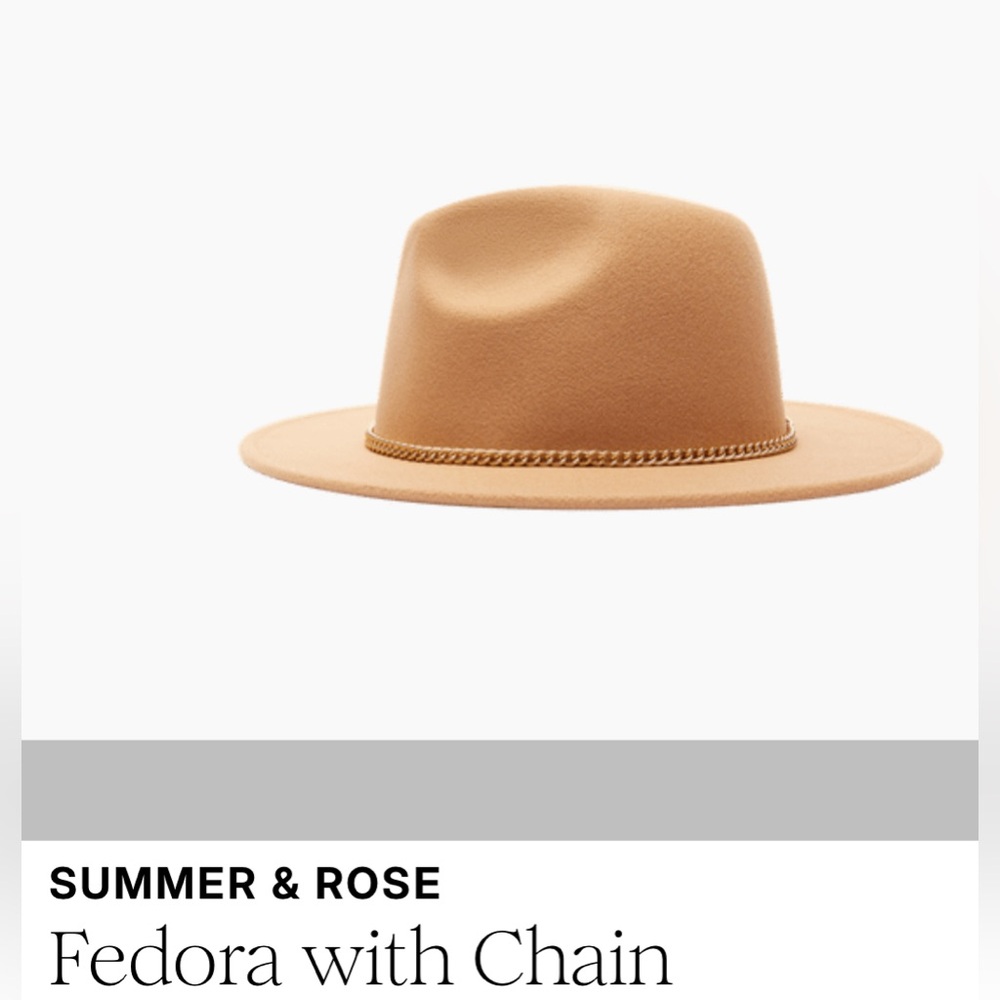 SUMMER & ROSE
Fedora with Chain
Camel Color - NWT